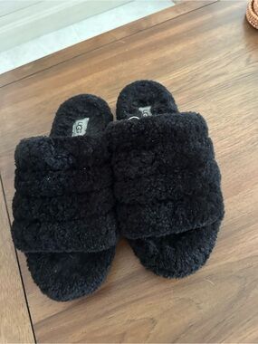UGG Black Fluff Yeah Shearling Slide Slippers